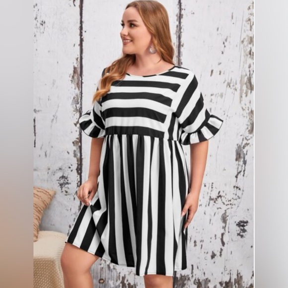 ORQ Dresses & Skirts - Women’s Black & White Striped Plus SZ Dress. 2X